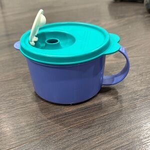 Tupperware purple & teal microwave soup container 1:4